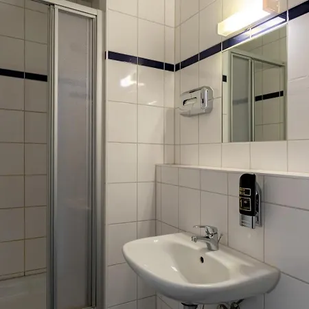A&o Otel 2*